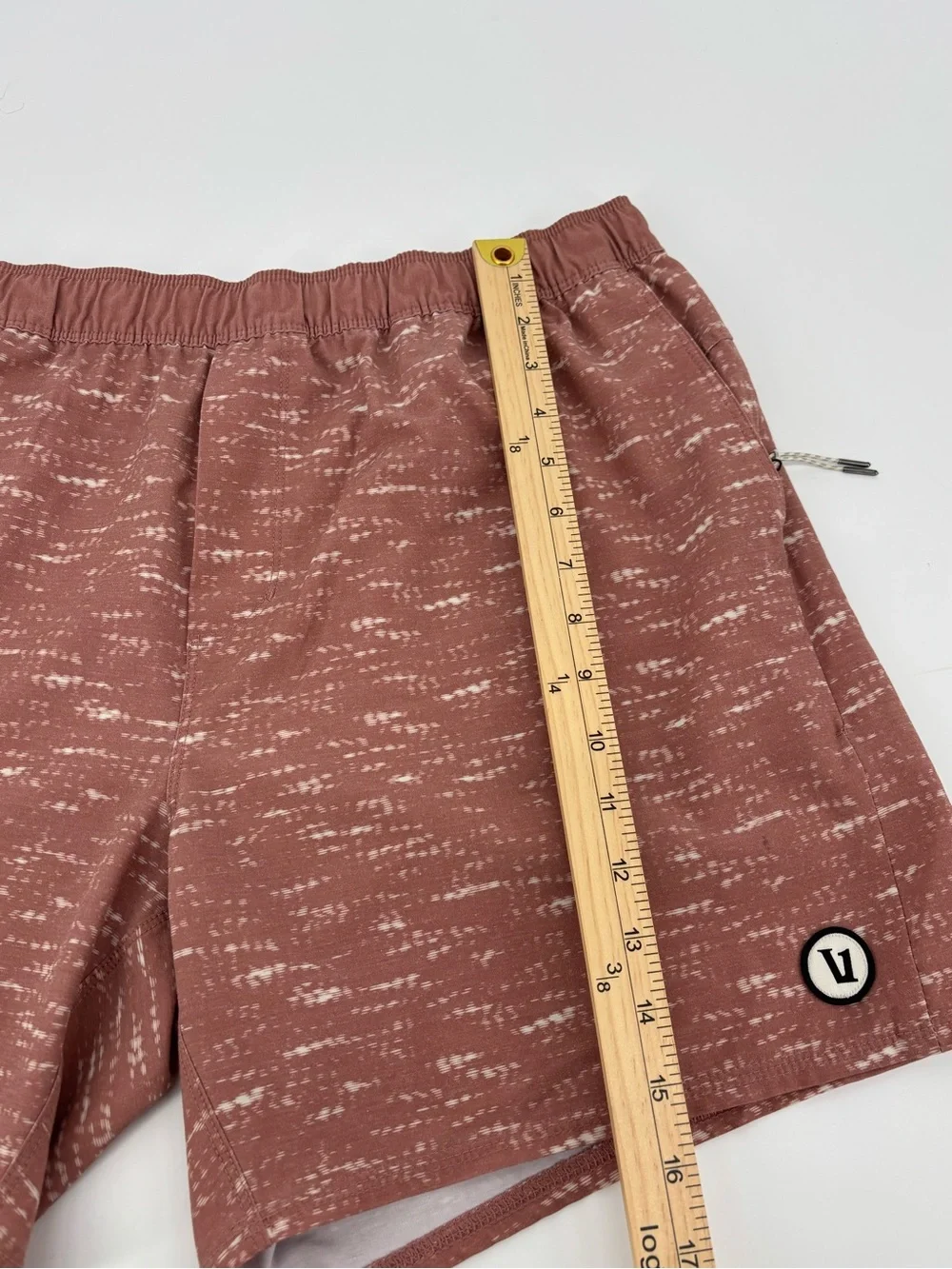 Vuori Mens Cape Short Size Xl Red Speckle Performance Hybrid Volley Athleticv369